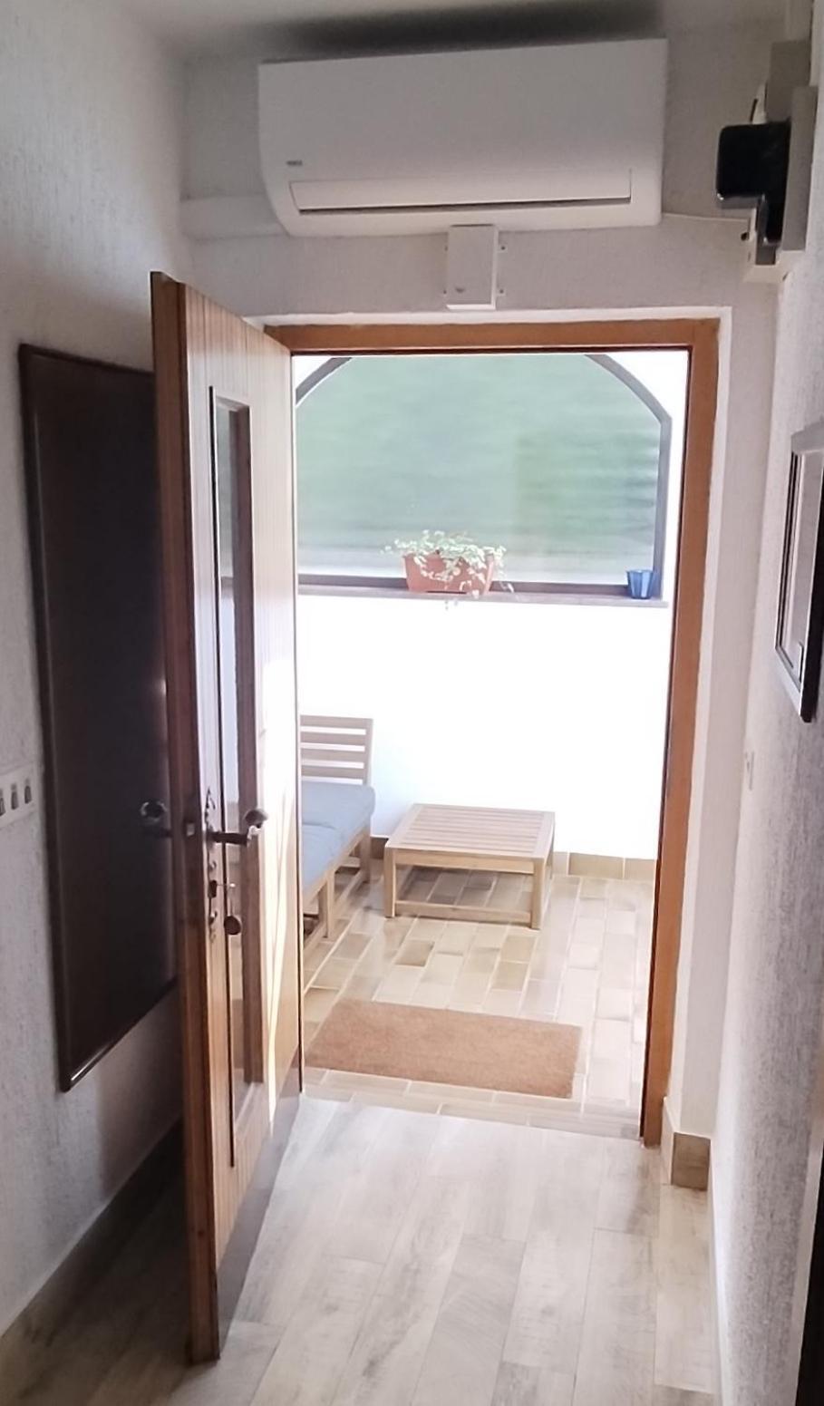פורץ Apartment Marijana מראה חיצוני תמונה