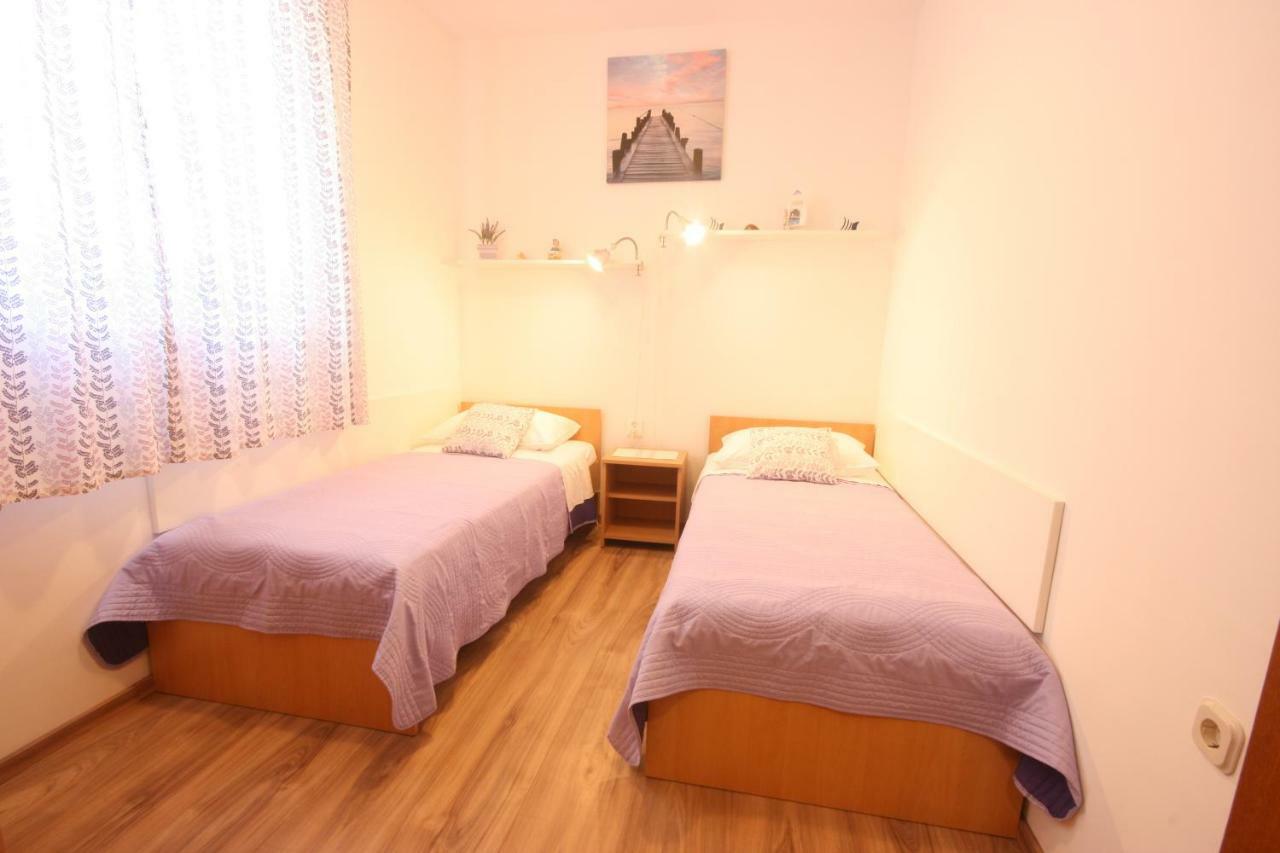 פורץ Apartment Marijana מראה חיצוני תמונה